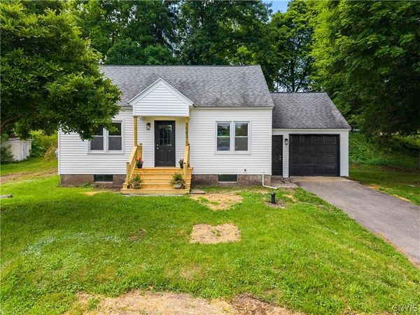 5083 S Onondaga Road, Nedrow, NY 13120