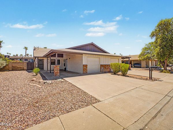 2033 S LAS PALMAS, Mesa, AZ 85202