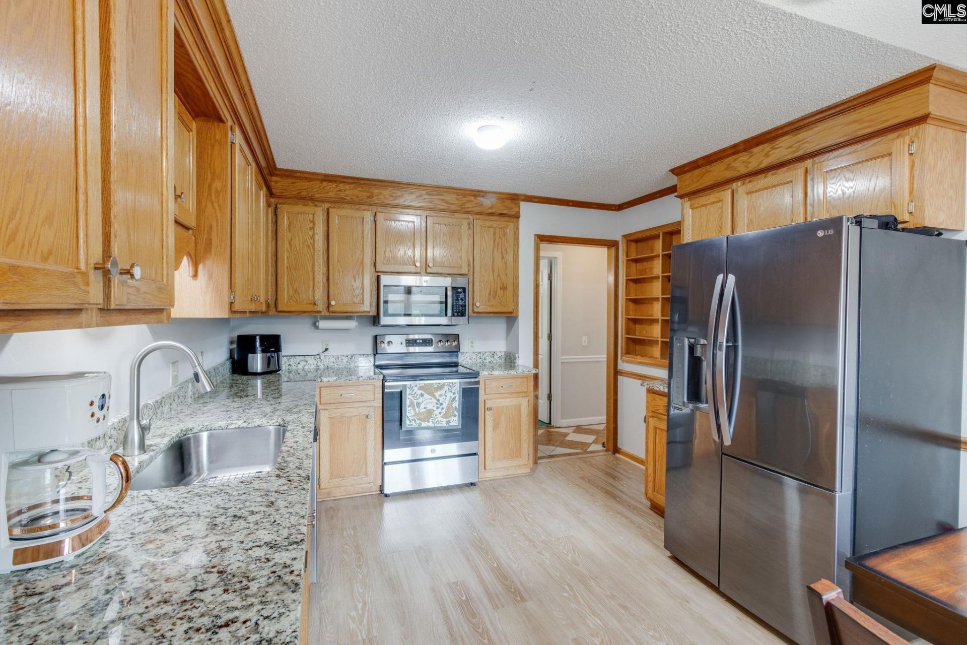 3315 Green View Parkway  Photo 7
