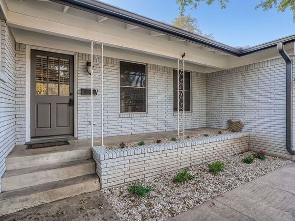 210 College ST, Round Rock, TX 78664