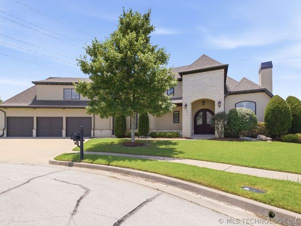 8008 S Galveston Court, Tulsa, OK 74132
