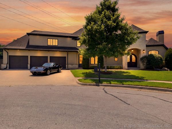 8008 S Galveston Court, Tulsa, OK 74132