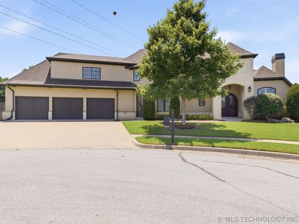 8008 S Galveston Court, Tulsa, OK 74132