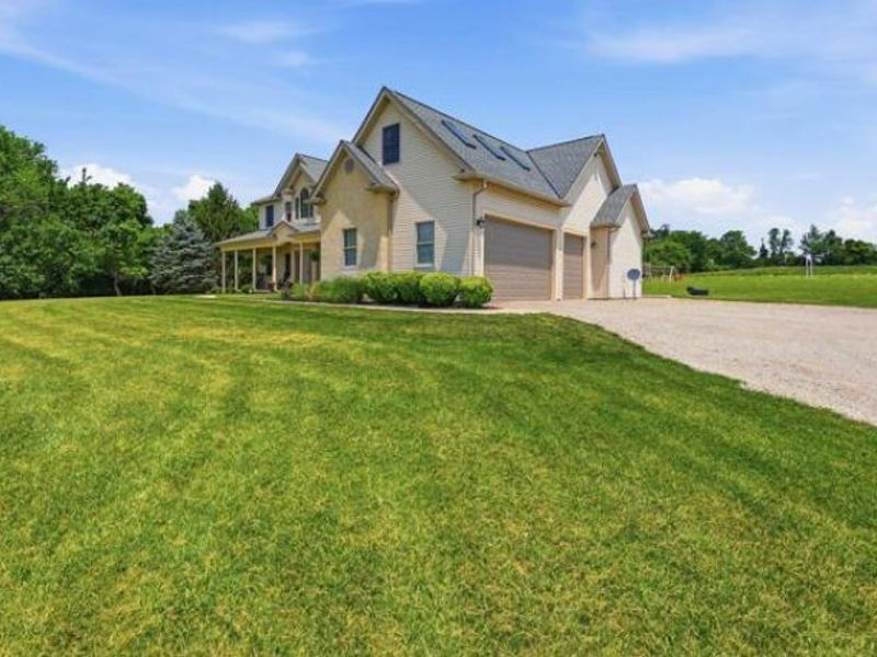 18644 Ringgold Southern Road, Circleville, OH 43113 Photo 3