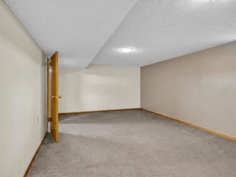 117 Charward Road SW, Reynoldsburg, OH 43068 Photo 66