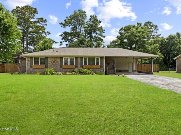 510 Thomas Drive , Jacksonville, NC 28546