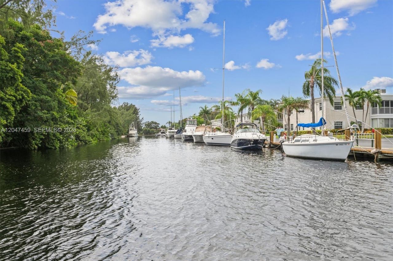 6209 Bay Club Dr, Unit 4, Fort Lauderdale, FL 33308 Photo