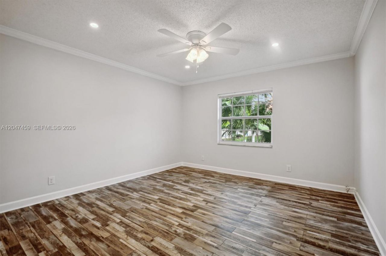 6209 Bay Club Dr, Unit 4, Fort Lauderdale, FL 33308 Photo