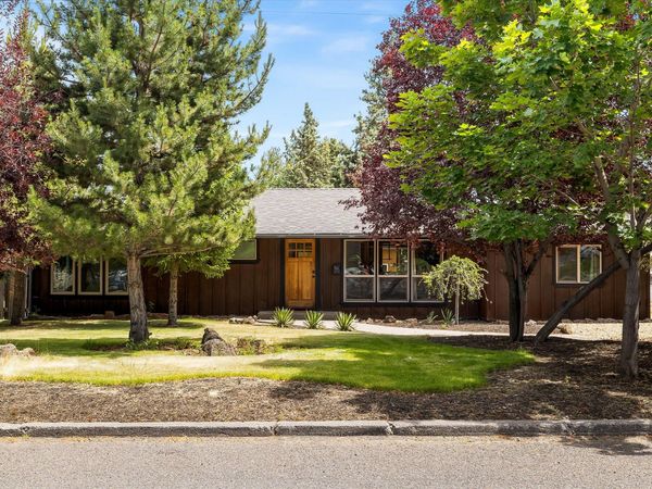 606 NE 9th Street, Bend, OR 97701