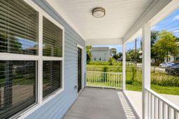 2044 Echo Avenue photo 4