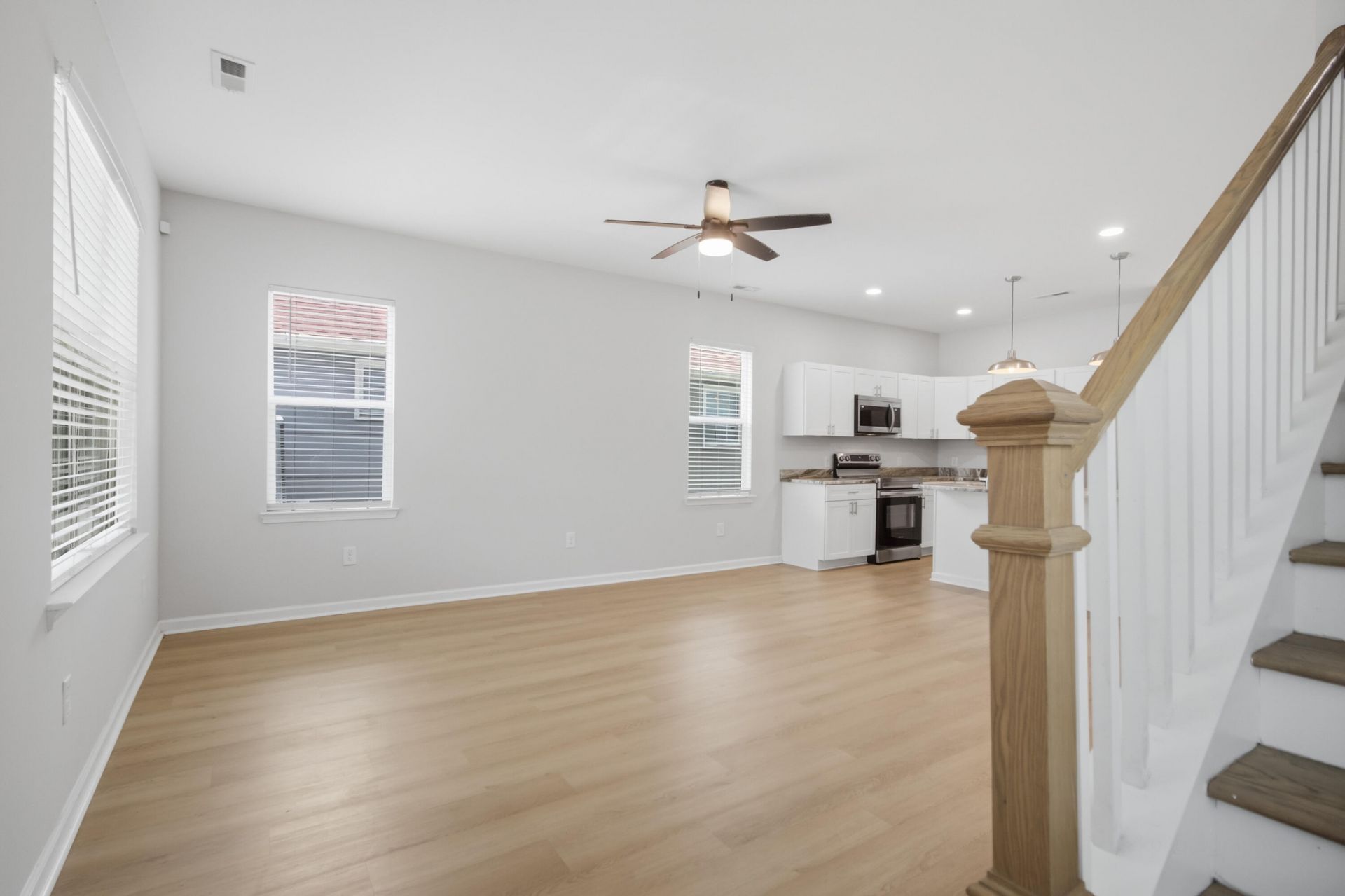 2044 Echo Avenue Photo 6