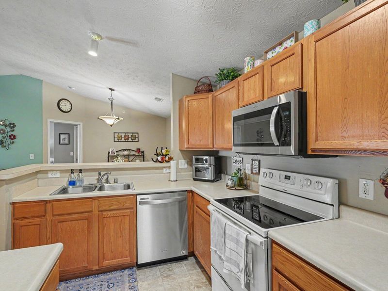 1172 Retriever Way, Unit 305, Florence, KY 41042 Photo 13