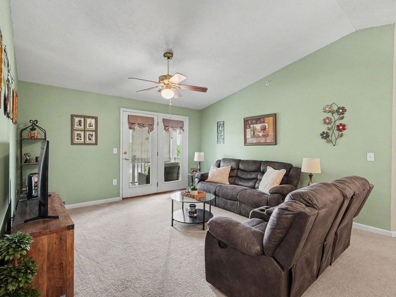 1172 Retriever Way, Unit 305, Florence, KY 41042 Photo 5
