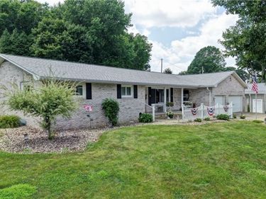 3130 Foothill Drive SE, New Philadelphia, OH 44663