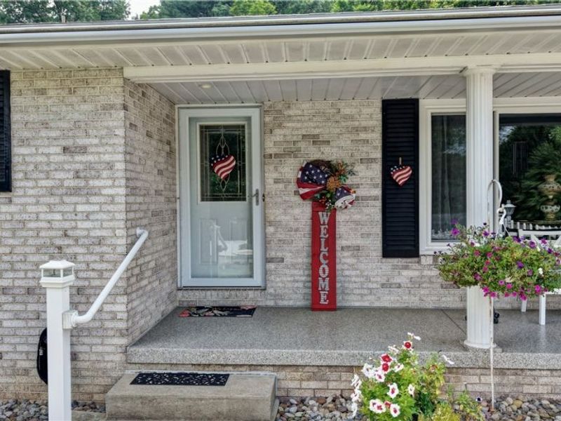 3130 Foothill Drive SE, New Philadelphia, OH 44663 Photo 4