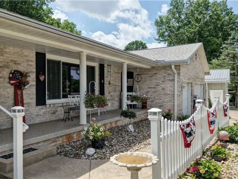 3130 Foothill Drive SE, New Philadelphia, OH 44663 Photo 6