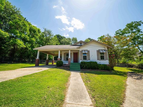 111 N Wyatt Dr, El Dorado, AR 71730