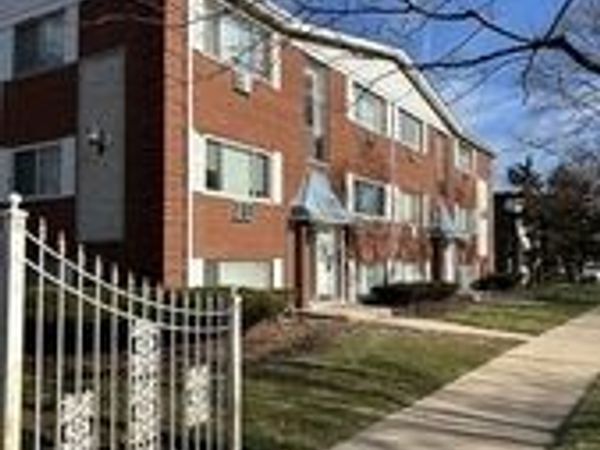 658 Washington Boulevard , Unit 6, Oak Park, IL 60302