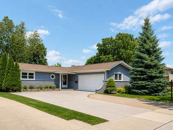 770 CORDIAL Drive , Des Plaines, IL 60018