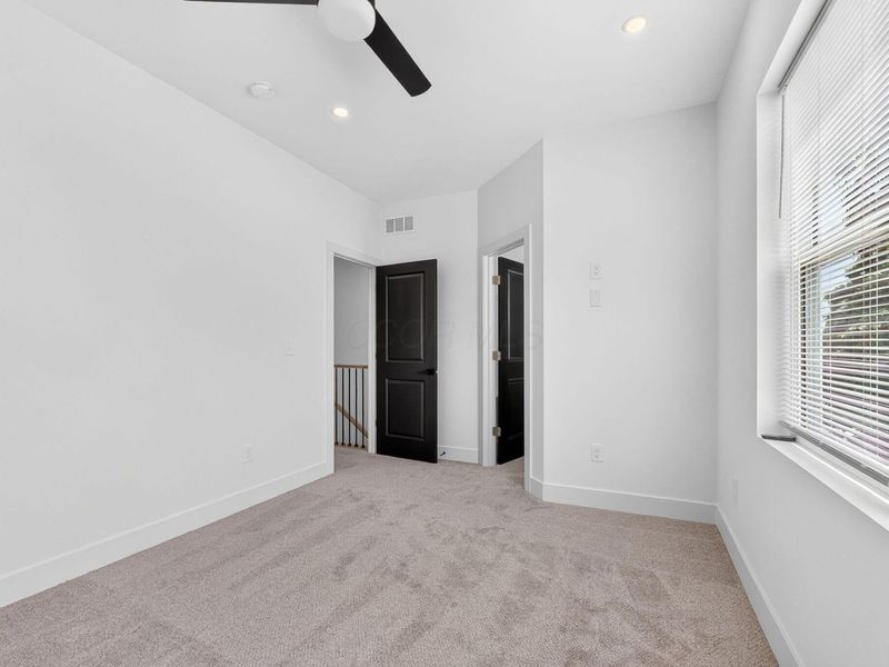 1056 Campbell Avenue, Columbus, OH 43223 Photo 37