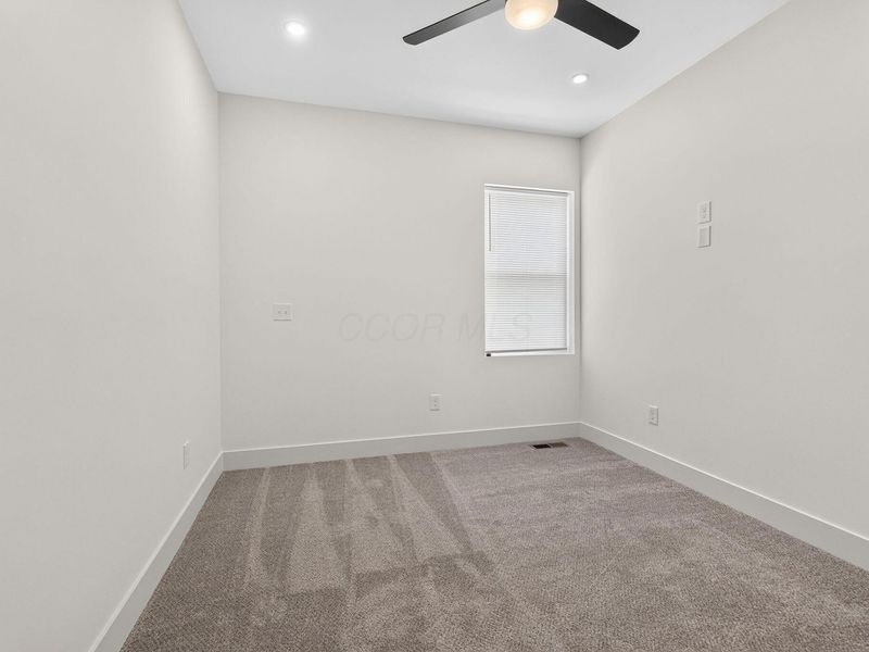 1060 Campbell Avenue, Columbus, OH 43223 Photo 32