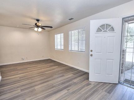 3725 Ripley St, Sacramento, CA 95838 Photo