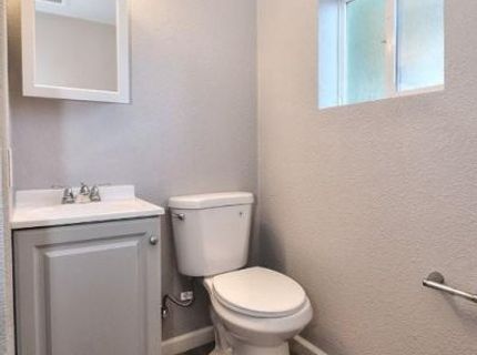 3725 Ripley St, Sacramento, CA 95838 Photo