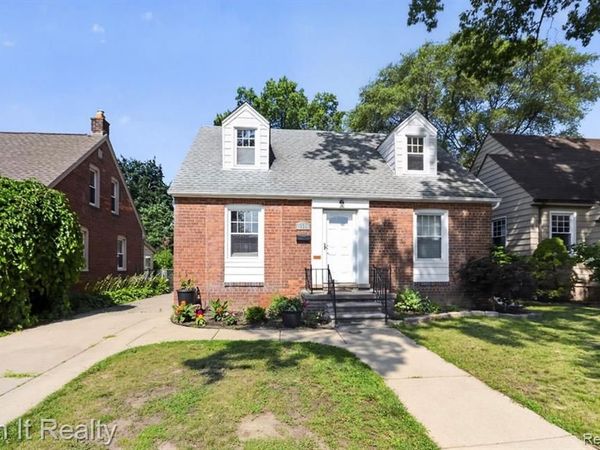 631 Nightingale Street, Dearborn, MI 48128