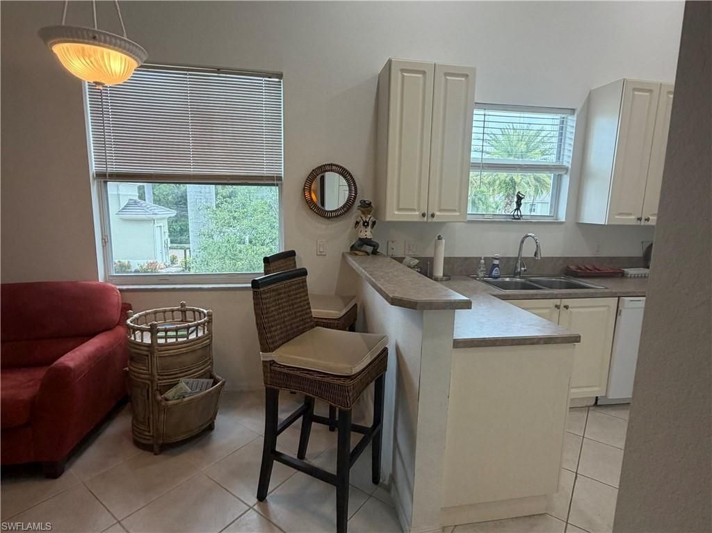 1305 Mariposa Cir, Unit 1204, Naples, FL 34105 Photo