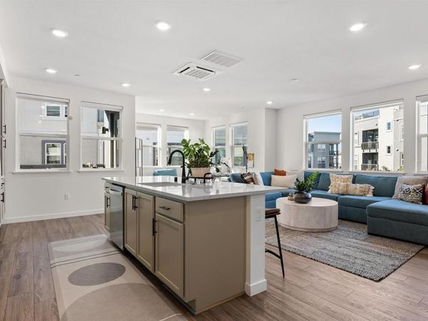 2836 Tradewind Dr, Alameda, CA 94501
