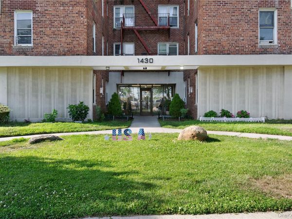 1430 Seagirt Boulevard , Unit 6H, Far Rockaway, NY 11691