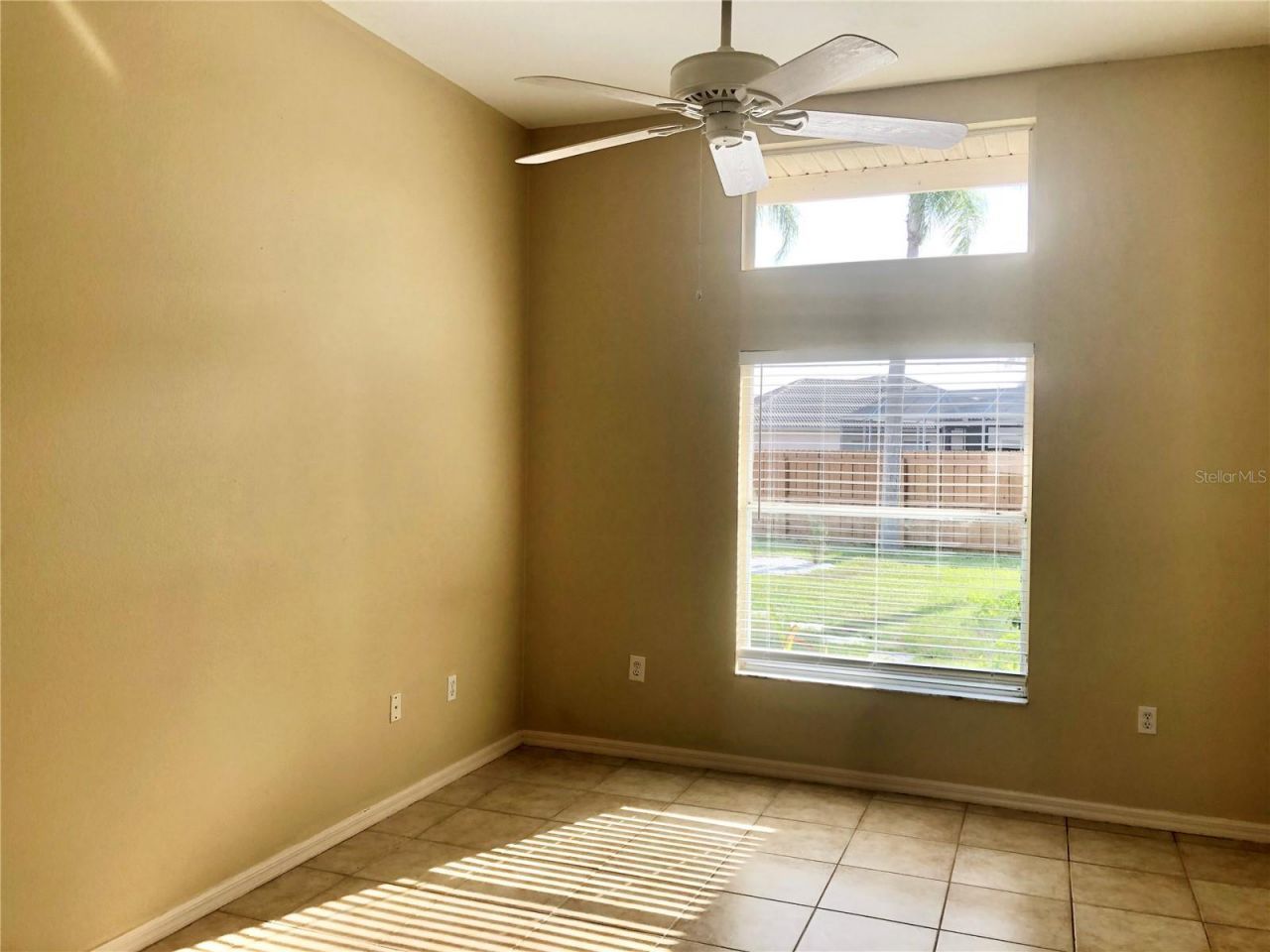 4011 72nd Avenue E, Sarasota, FL 34243 Photo