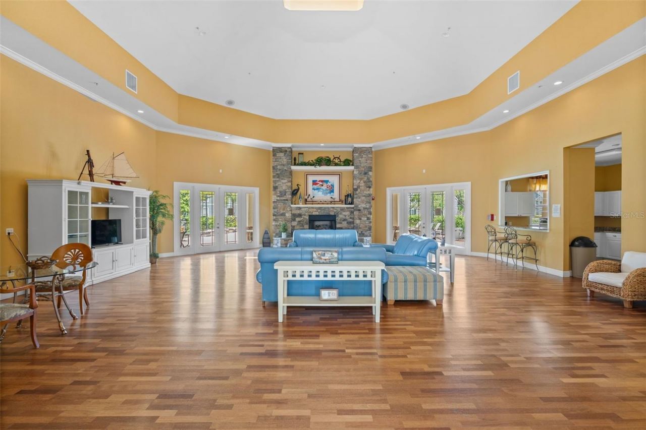 5611 Bidwell Parkway, Unit 204, Sarasota, FL 34233 Photo