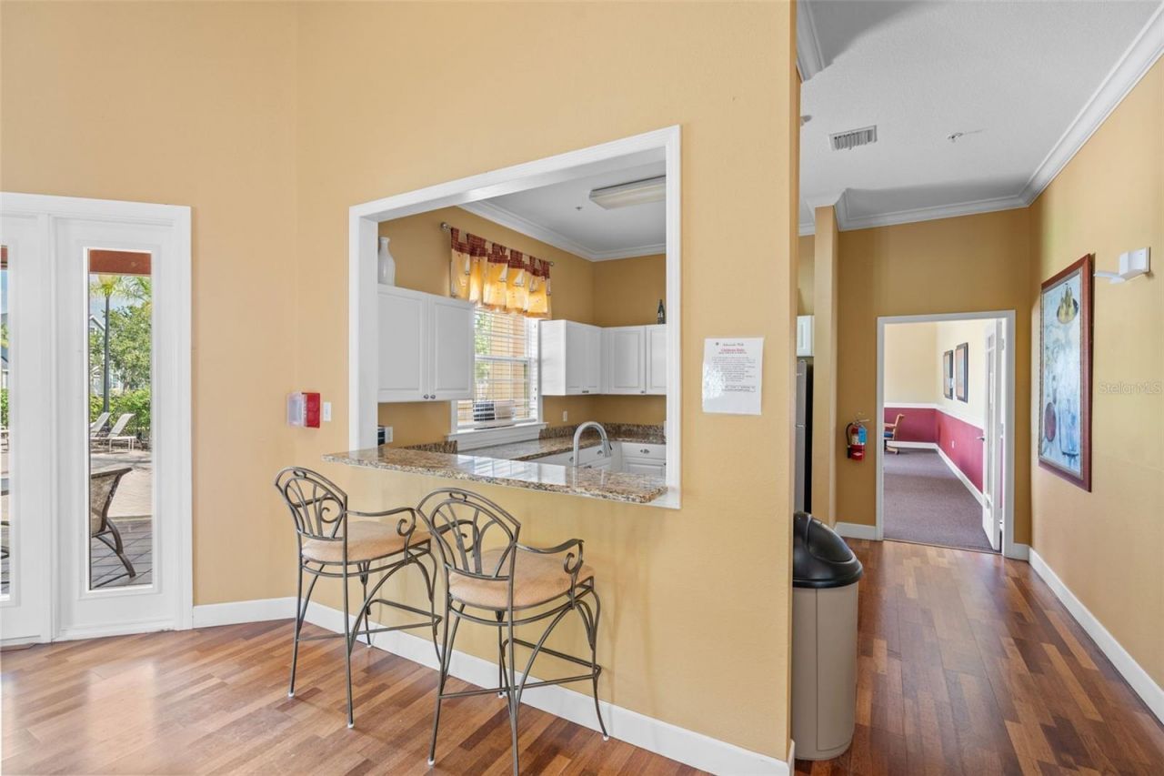 5611 Bidwell Parkway, Unit 204, Sarasota, FL 34233 Photo