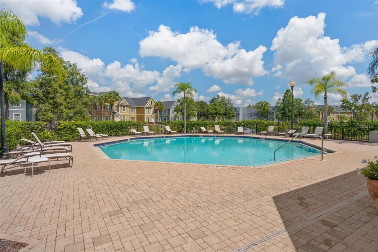5611 Bidwell Parkway, Unit 204, Sarasota, FL 34233 Photo