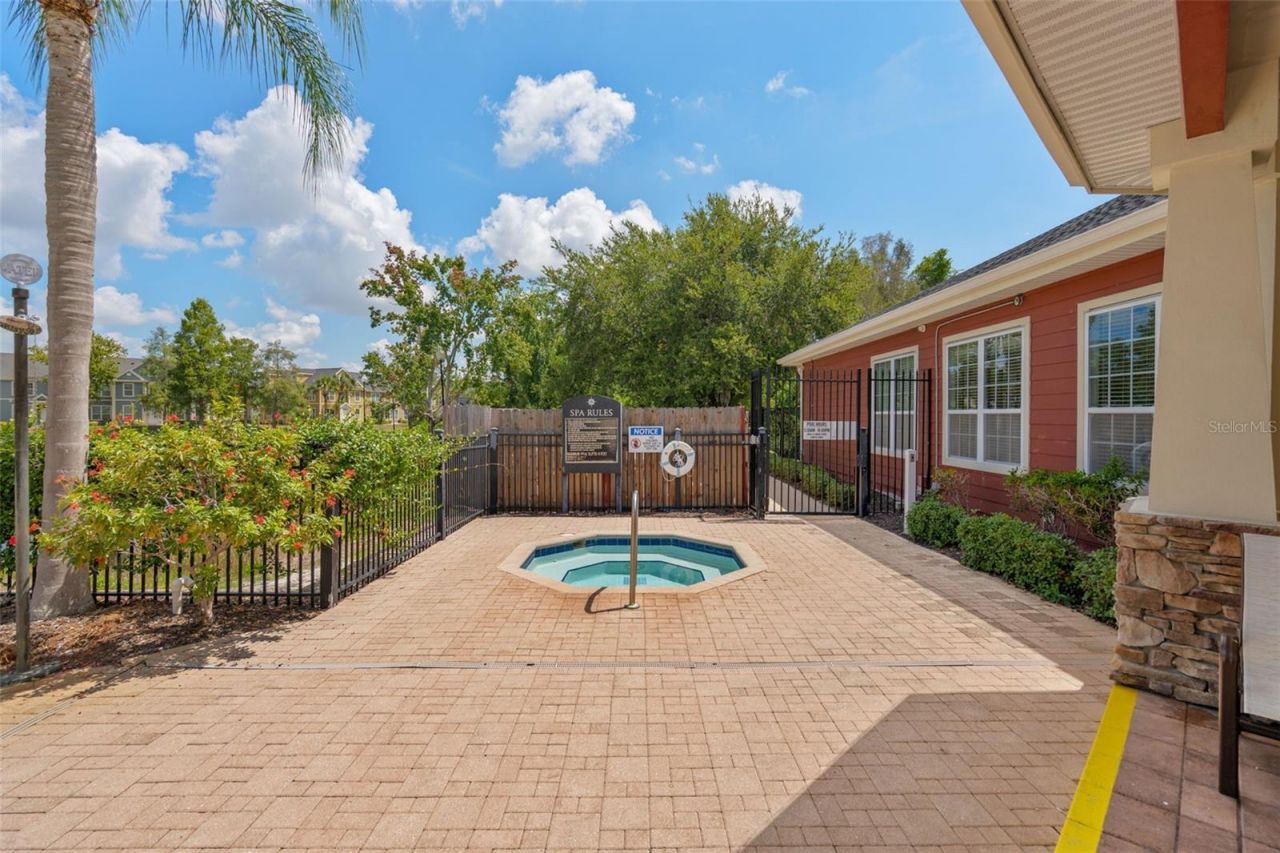 5611 Bidwell Parkway, Unit 204, Sarasota, FL 34233 Photo