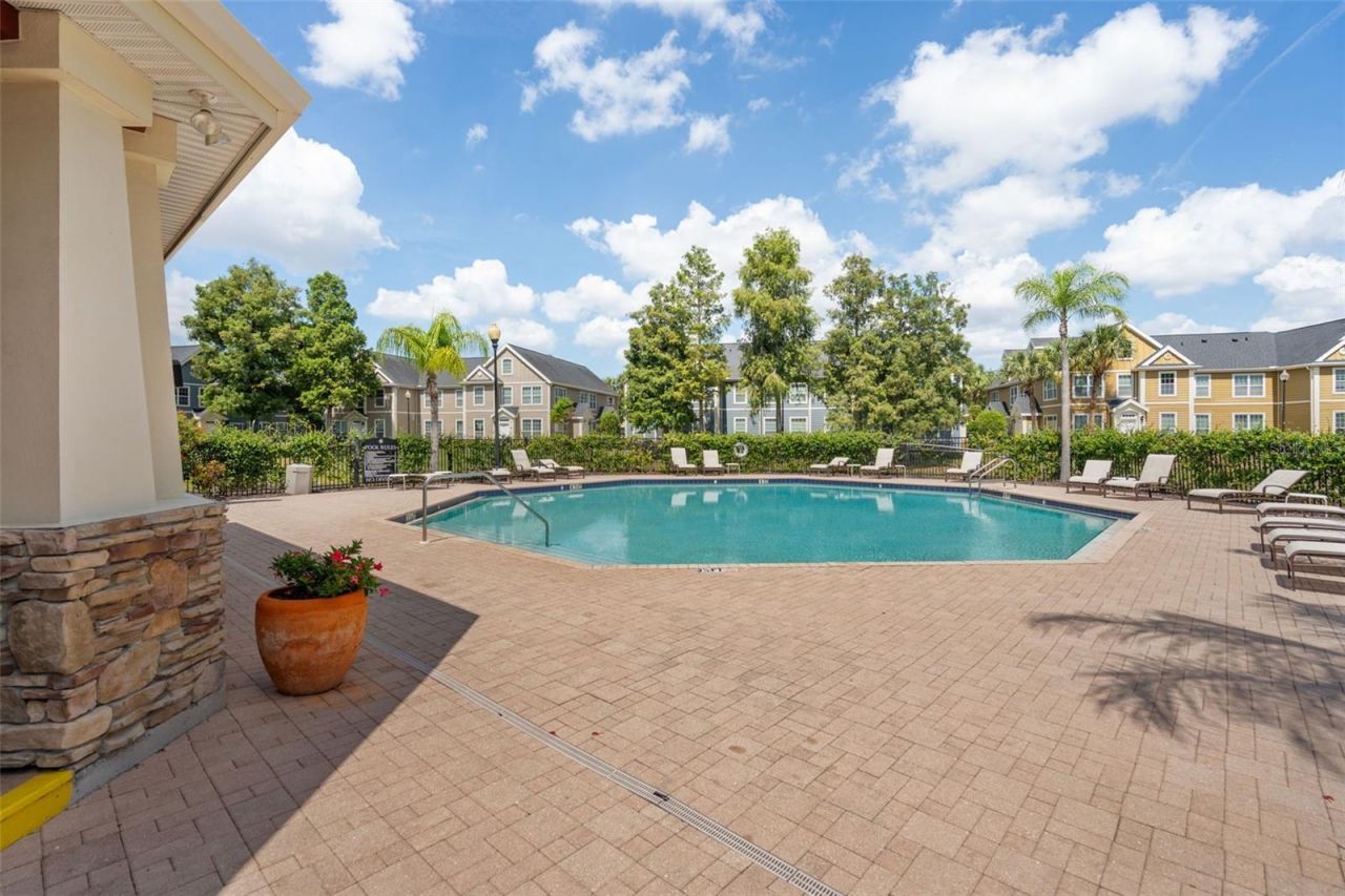 5611 Bidwell Parkway, Unit 204, Sarasota, FL 34233 Photo