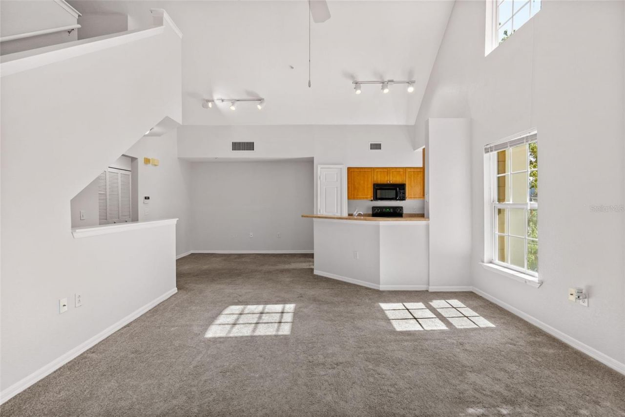5611 Bidwell Parkway, Unit 204, Sarasota, FL 34233 Photo