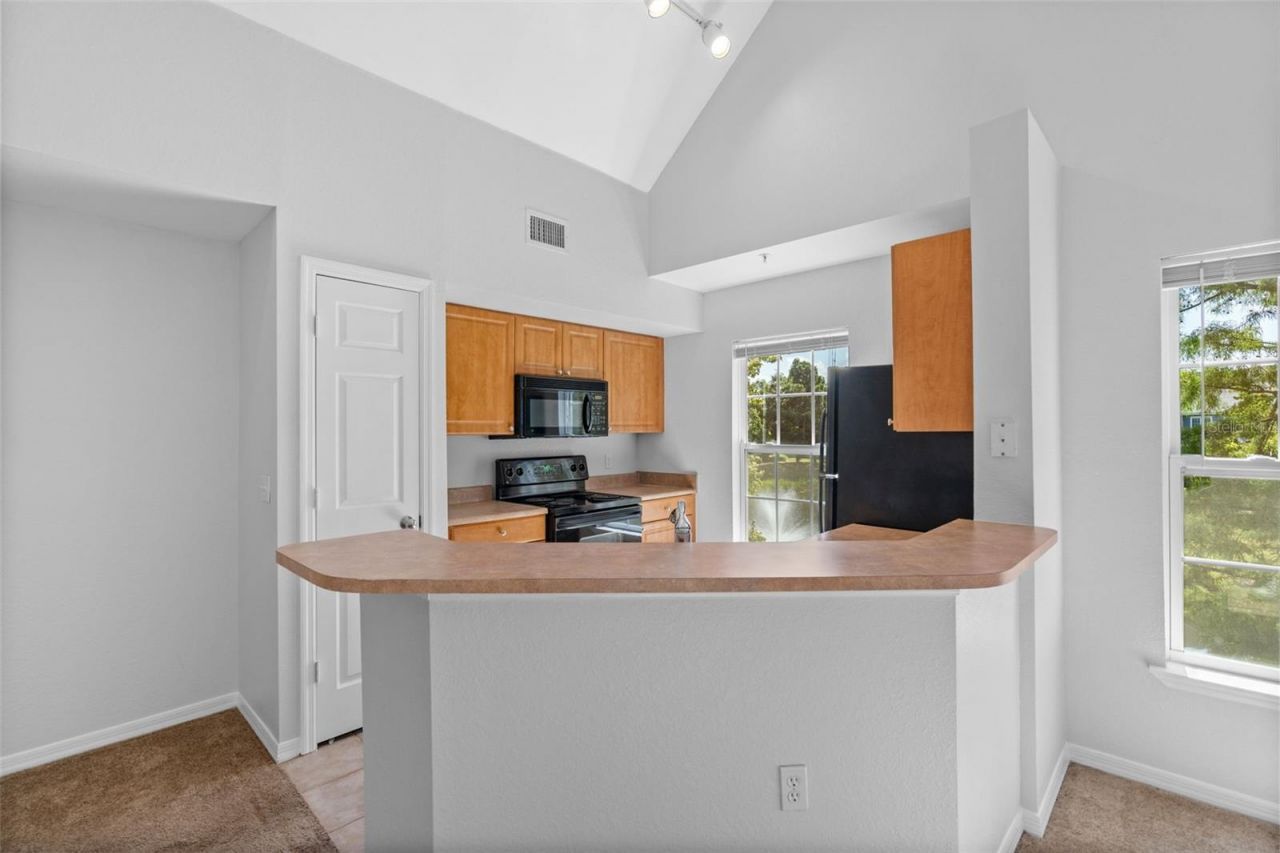 5611 Bidwell Parkway, Unit 204, Sarasota, FL 34233 Photo