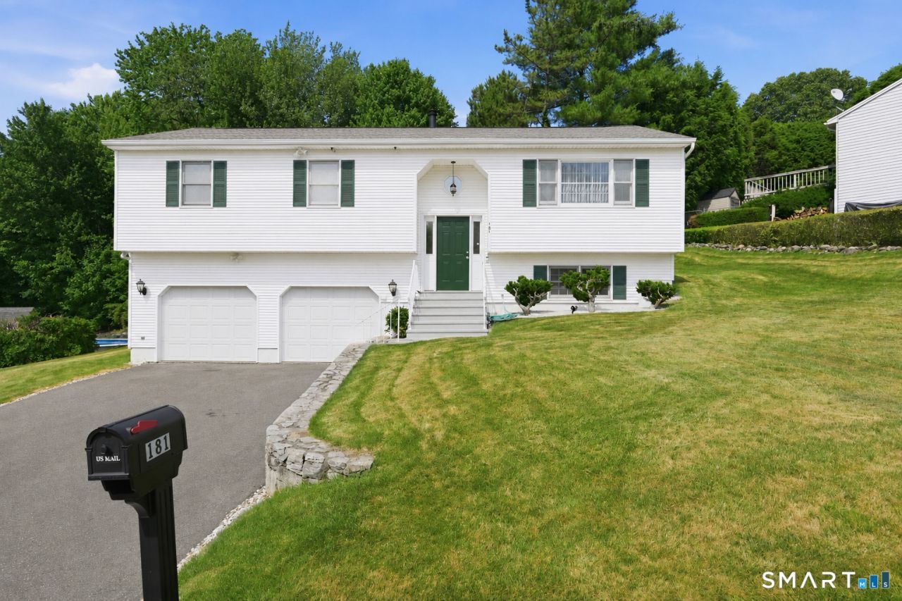 181 Haddad, Waterbury, CT 06708 Main Photo