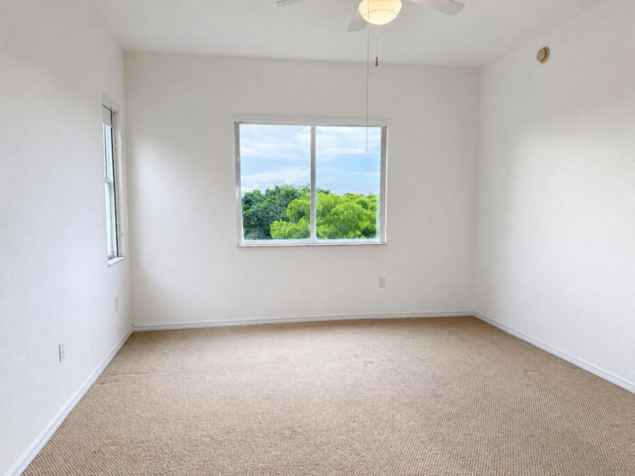 3600 Oaks Clubhouse Drive, Unit 501, Pompano Beach, FL 33069 Photo