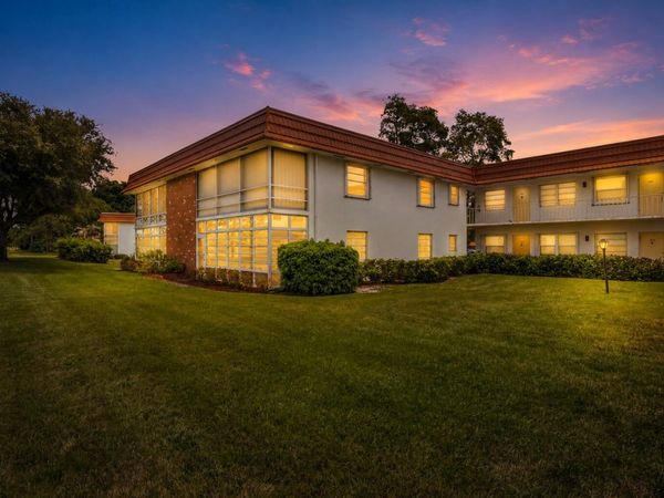 1225 NW 21st Street, Unit 15-1502, Stuart, FL 34994