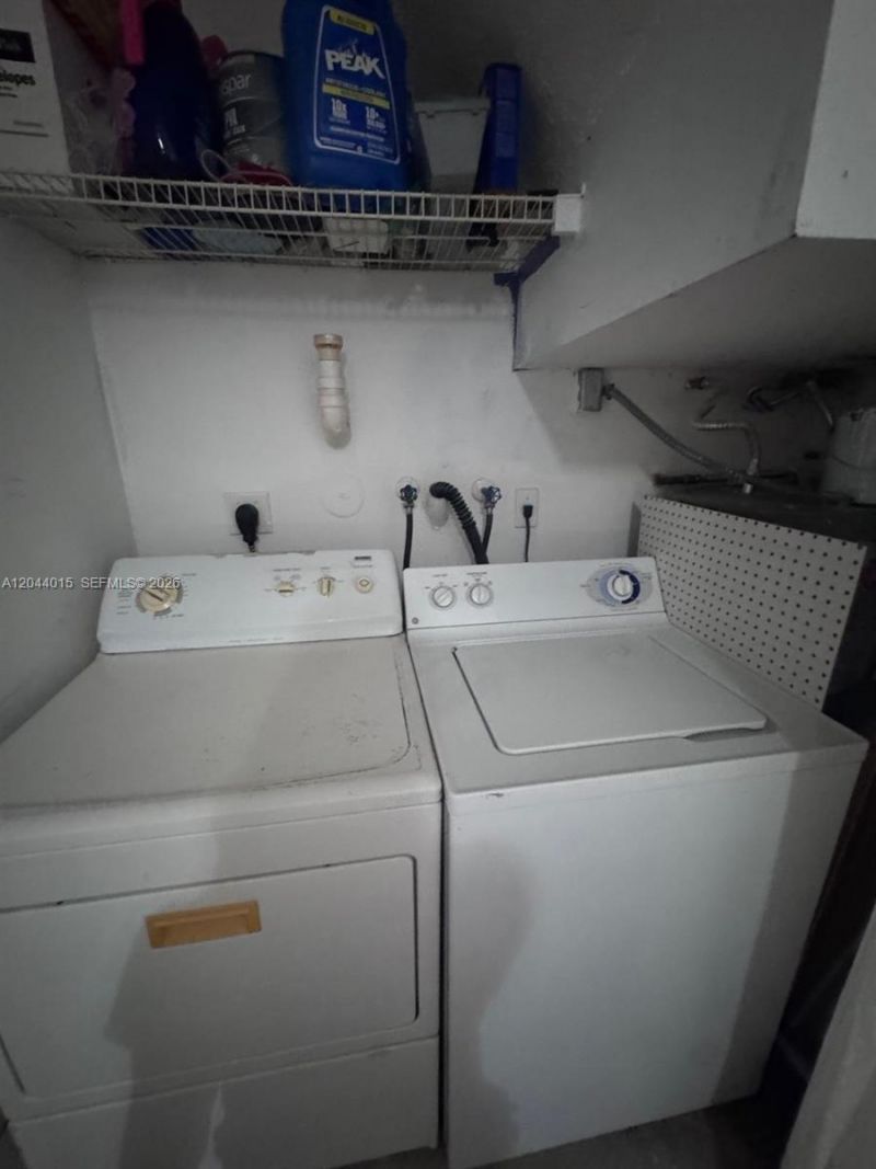 1435 NW 154th Ln , Unit -, Pembroke Pines, FL 33028 Photo