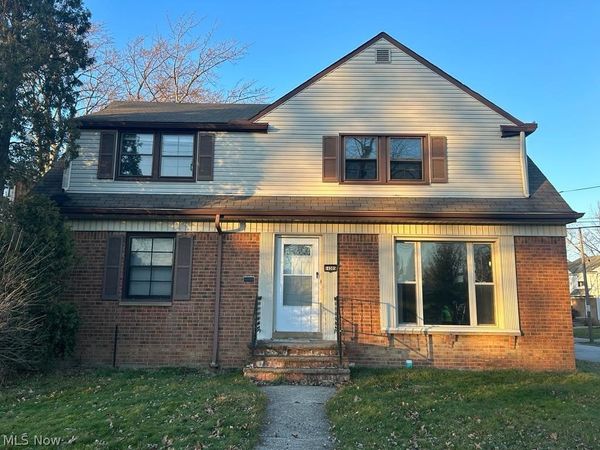 14305 Washington Boulevard , University Heights, OH 44118