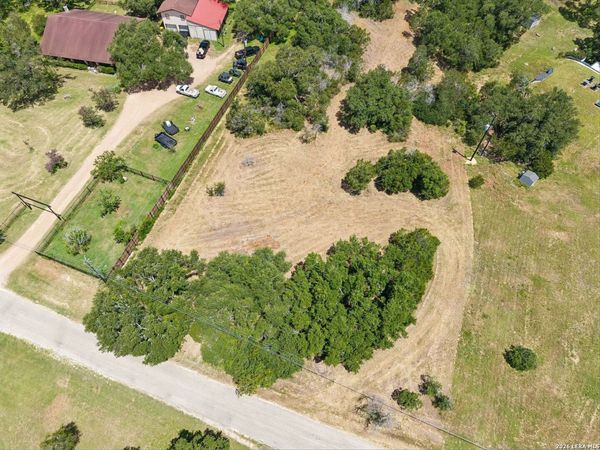 249 Grande St, Driftwood, TX 78619
