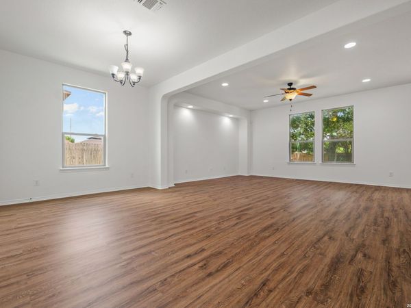 1464 JORDAN XING, New Braunfels, TX 78130