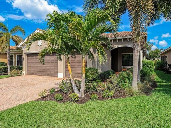 3224 Pacific DR , NAPLES, FL 34119
