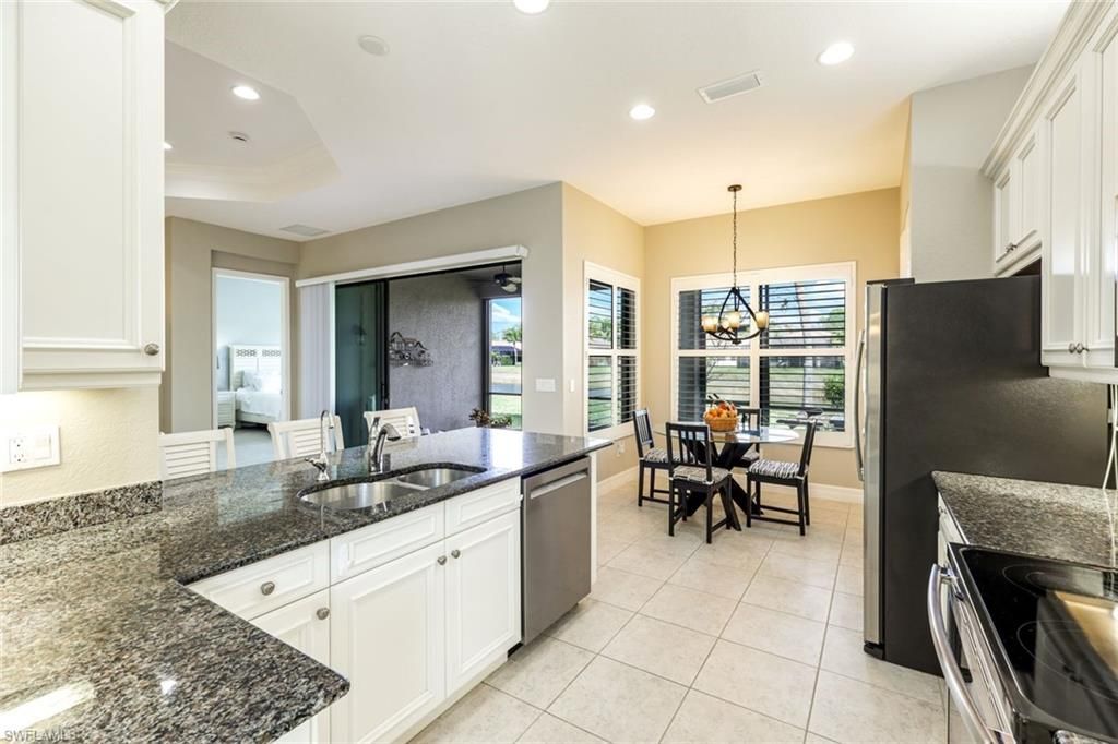 3224 Pacific Dr, Naples, FL 34119 Photo