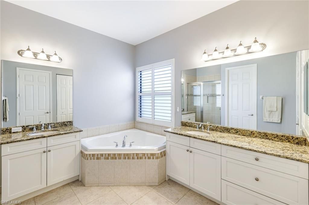 3224 Pacific Dr, Naples, FL 34119 Photo