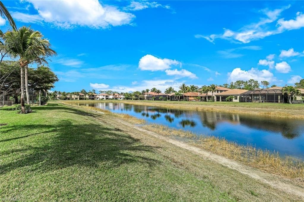 3224 Pacific Dr, Naples, FL 34119 Photo